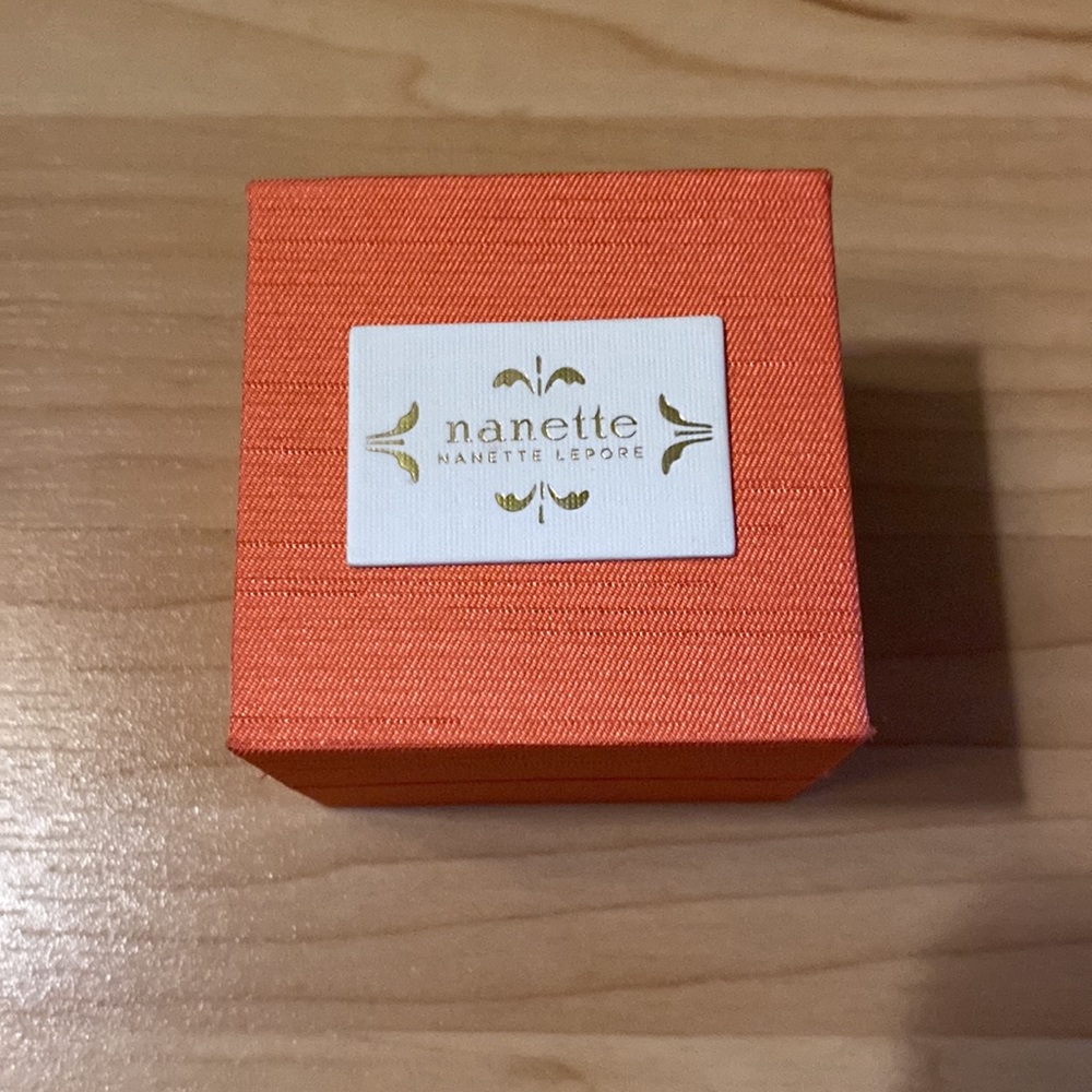 BRAND NEW GIRLS  EARRINGS! NIB. NWT. SMOKE FREE HOME! - Picture 4 of 4